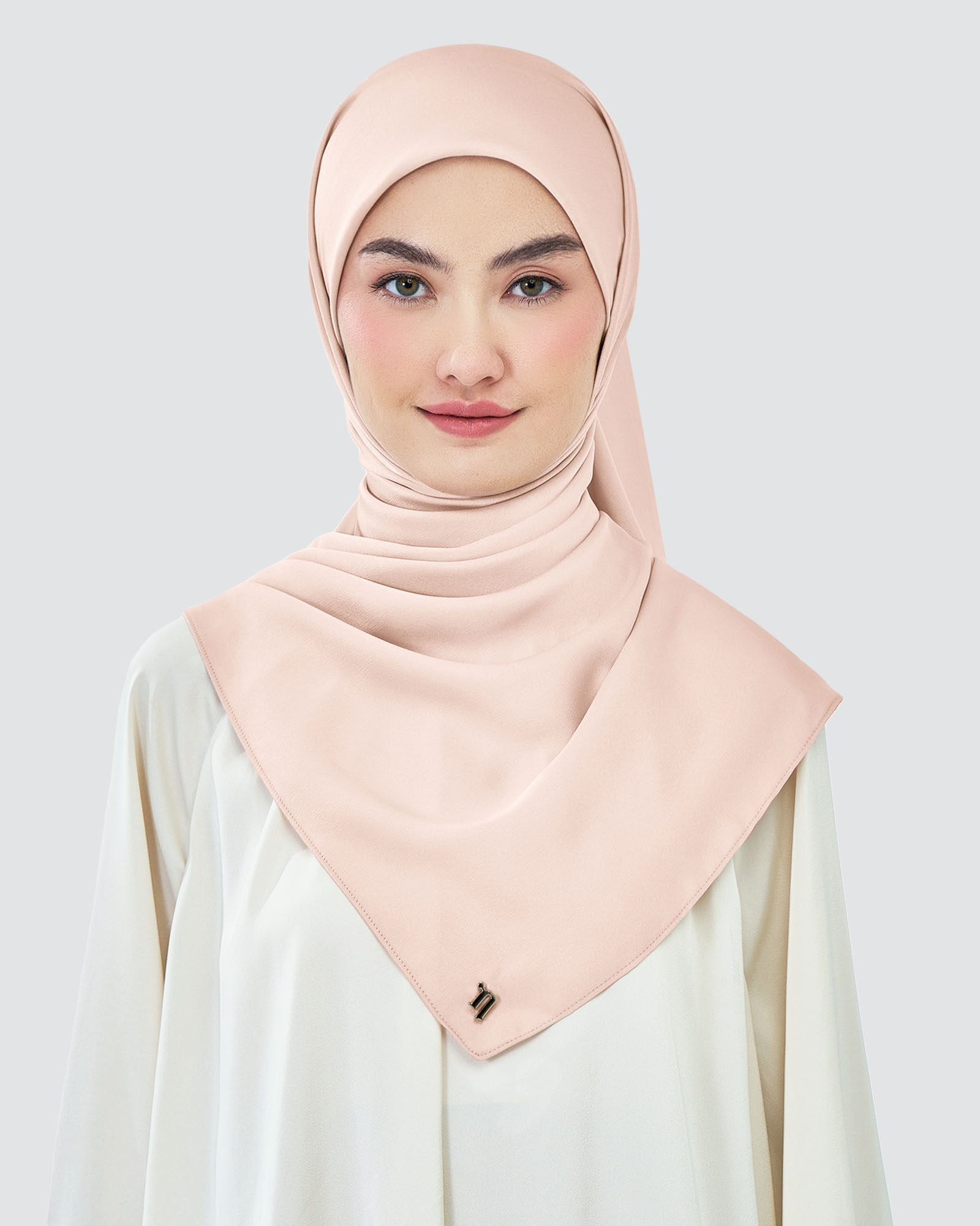 AMAYA SATIN SQUARE - LOTUS