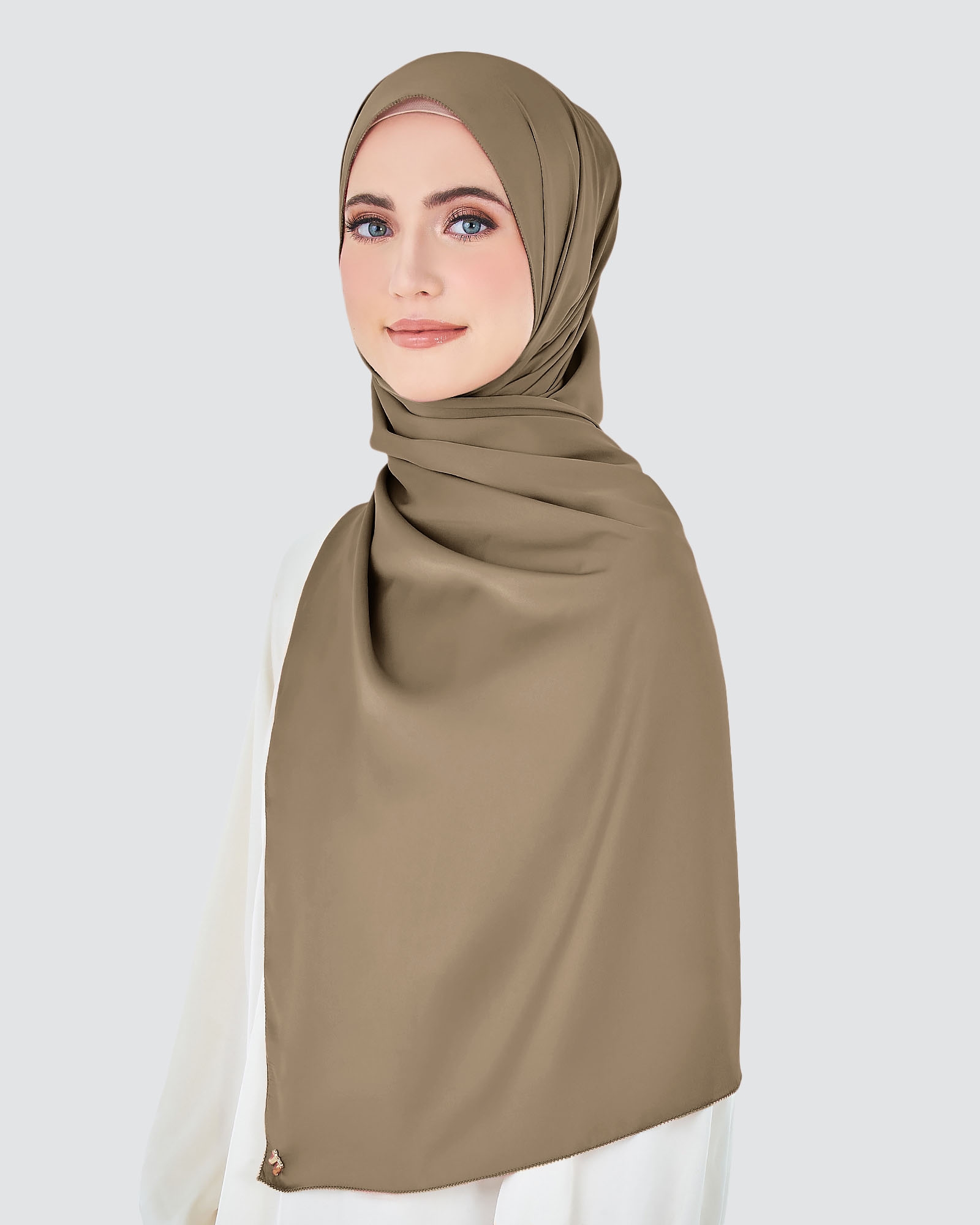 EILA SATIN SHAWL - LATTE