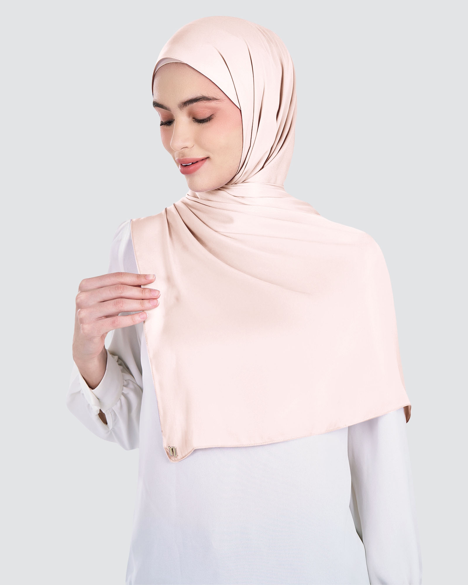 MARISA MATTE SATIN SHAWL
