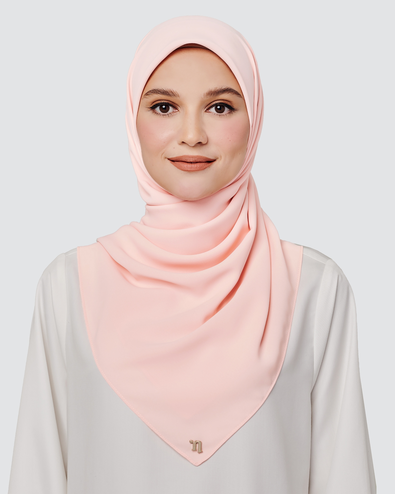 MAYA MATTE SATIN SQUARE - PEACH