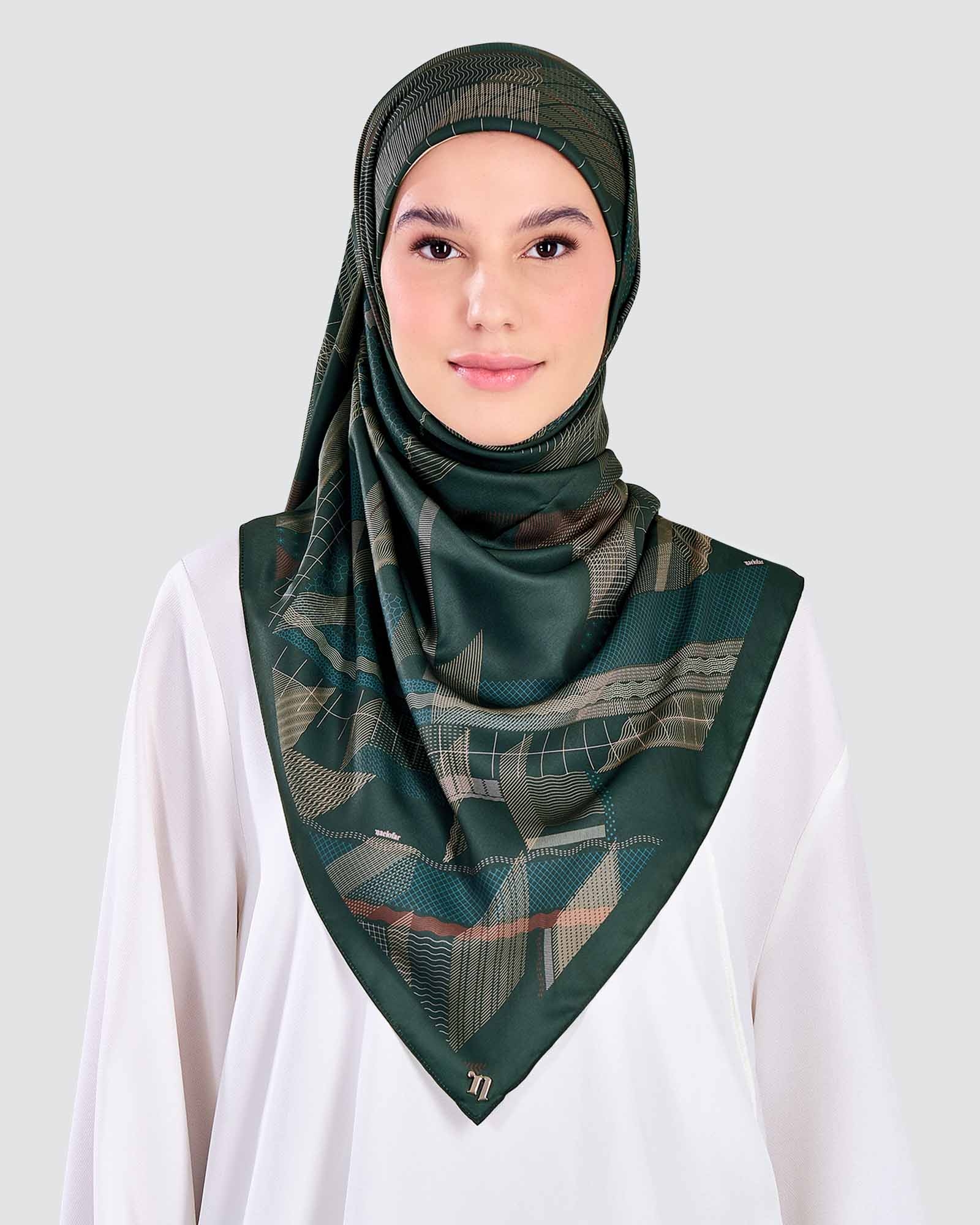 METROPOLIS SQUARE - EMERALD