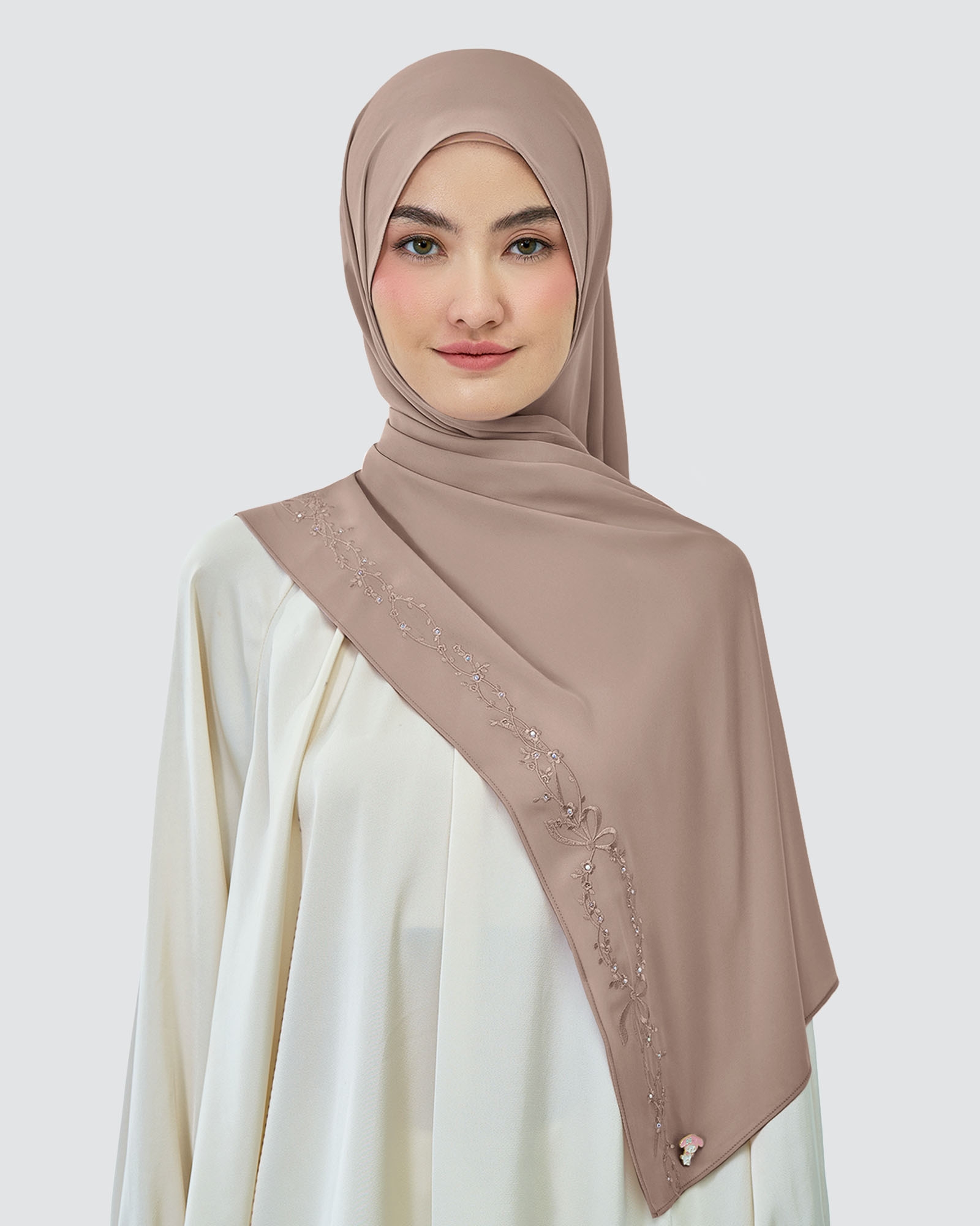 MY MELODY & NAELOFAR EMBROIDERED SHAWL - COOKIE