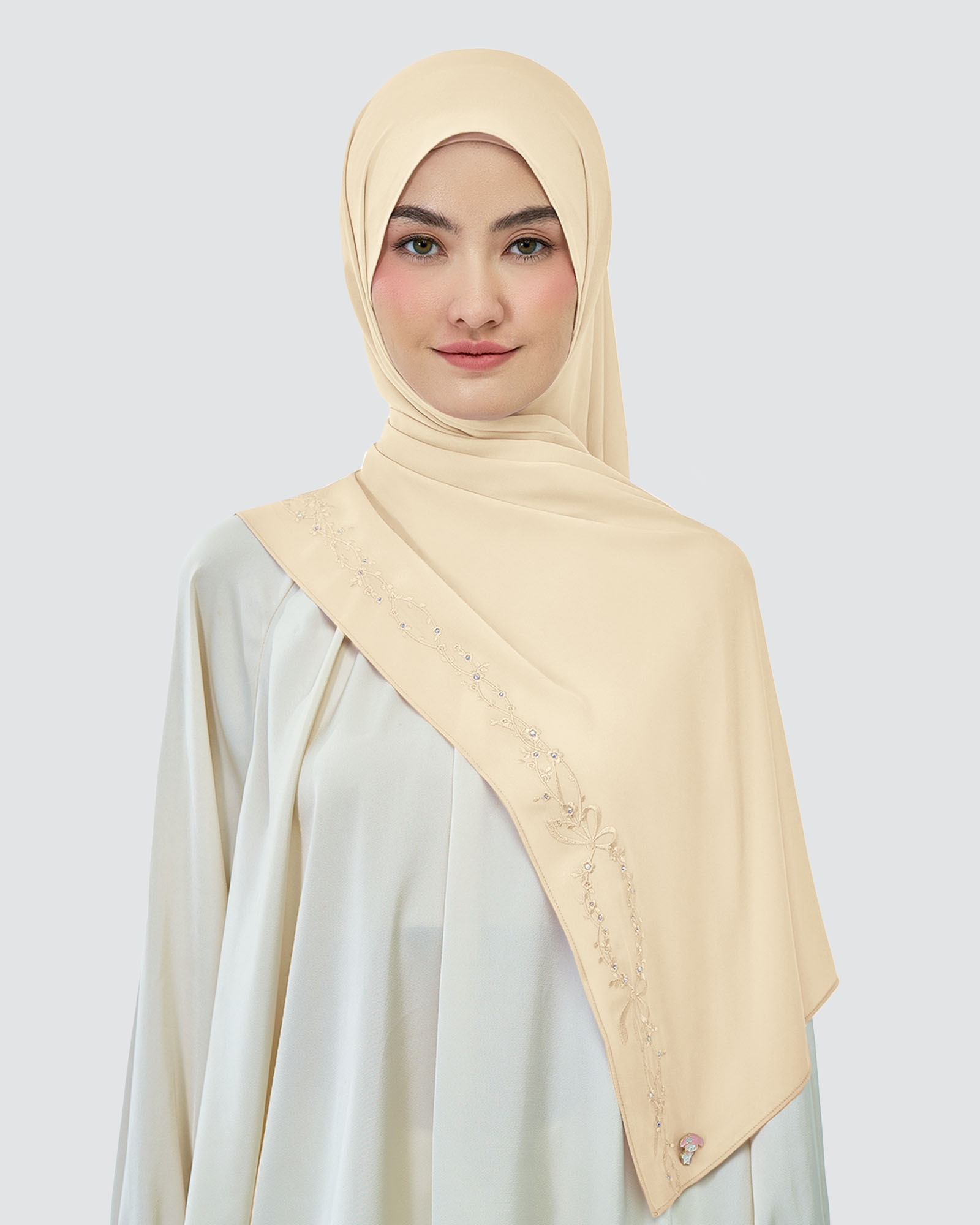 MY MELODY & NAELOFAR EMBROIDERED SHAWL - SANDY