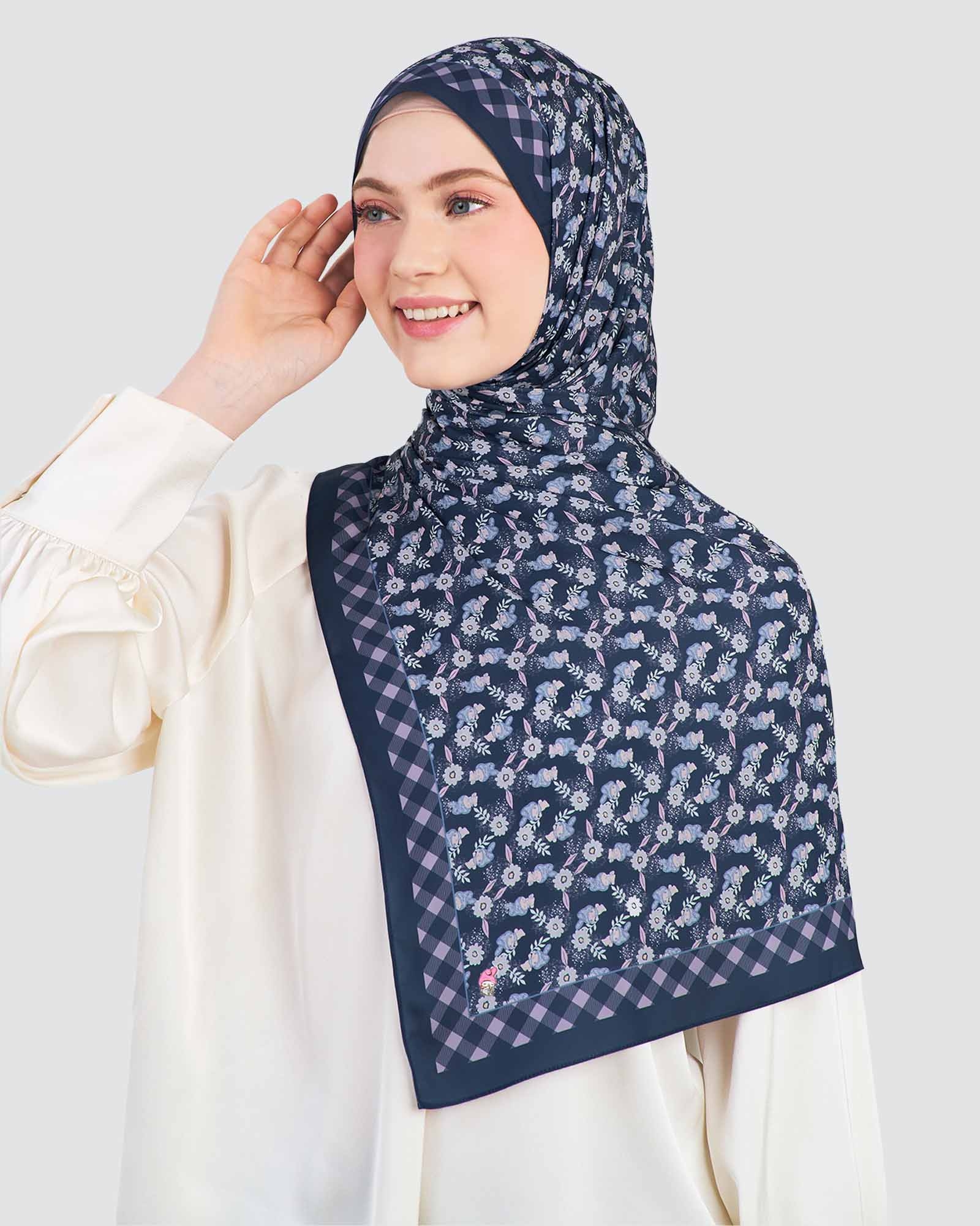 MY MELODY X NAELOFAR SHAWL - BLUEBERRY