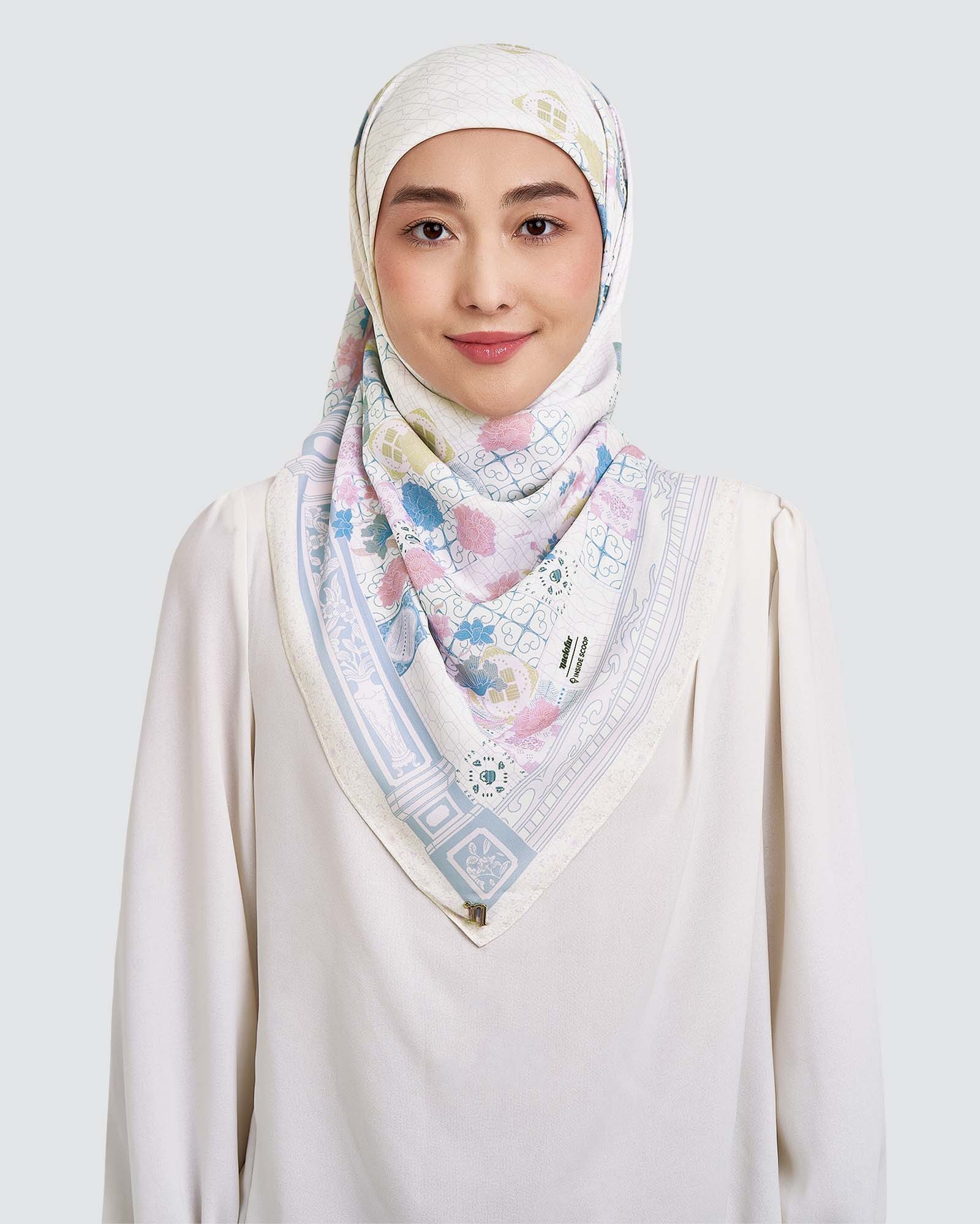 NAELOFAR X INSIDE SCOOP SQUARE - AIS KEPAL