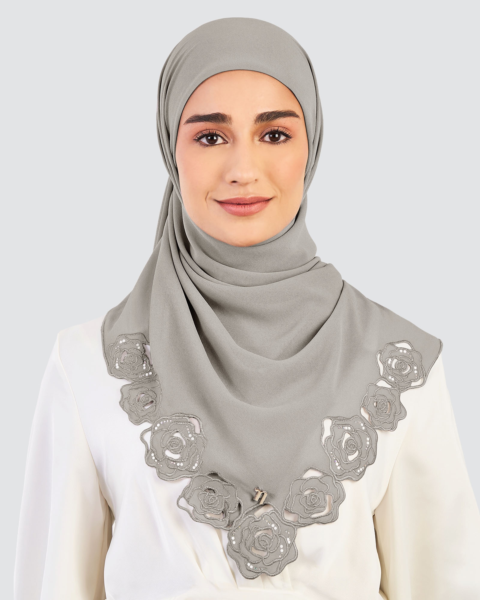 ROSE EMBROIDERED CRYSTAL SQUARE - CEMENT