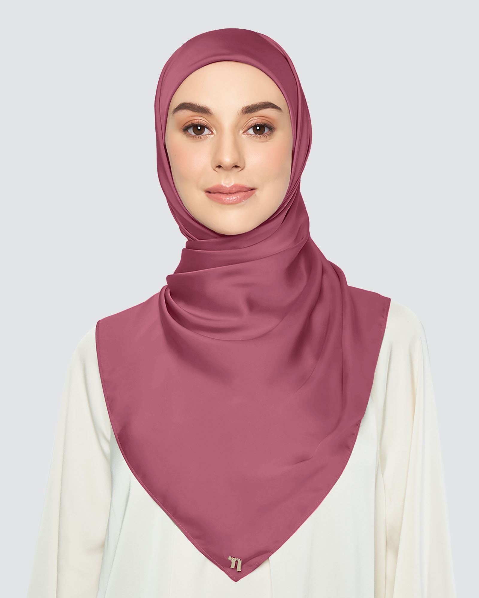 SATIN SQUARE - BERRY BURST