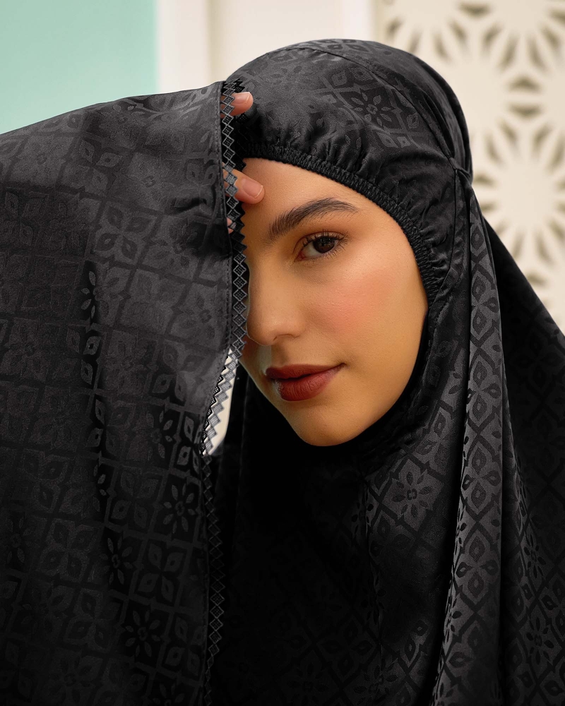 Image of AAFIYAH TELEKUNG - BLACK