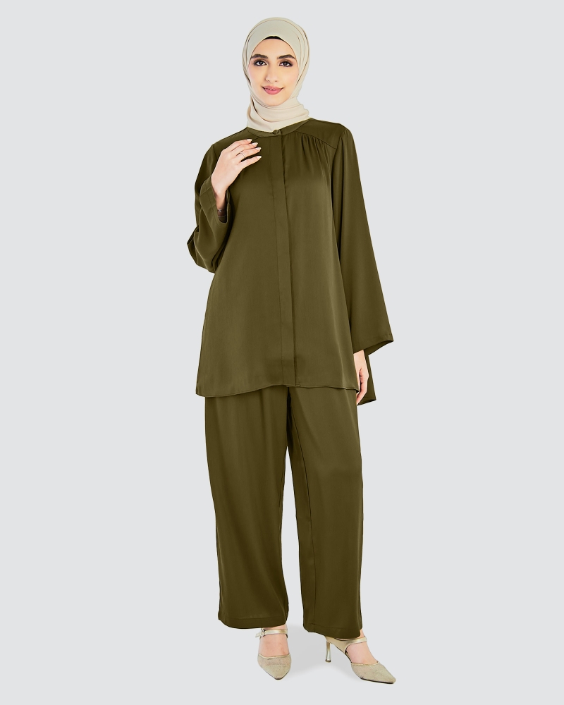 Image of AGRA CO-ORDS - DEEP OLIVE