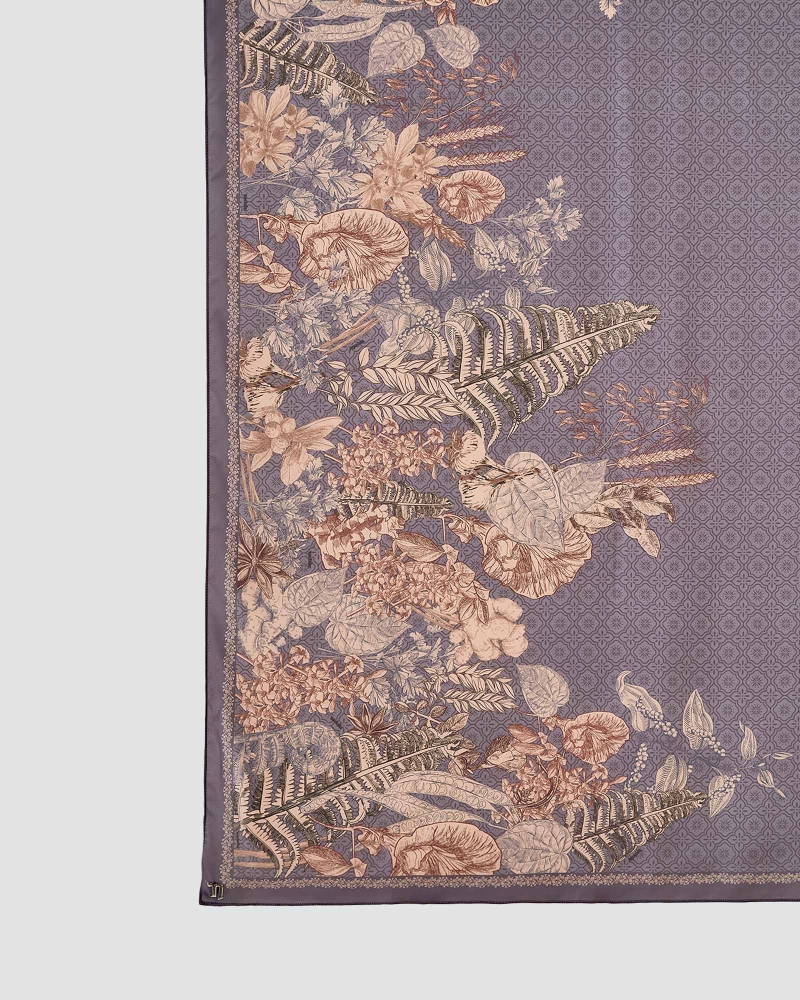 Image of AKAR MATTE SATIN SHAWL - LADA HITAM