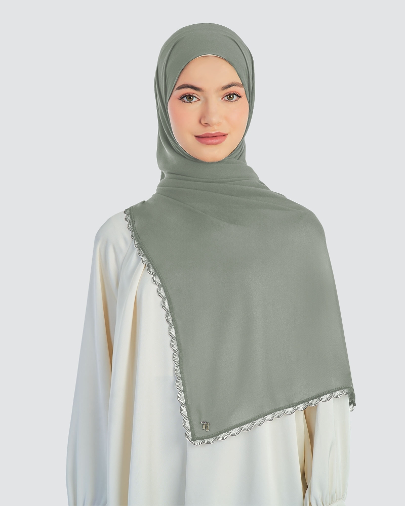 Image of ALINA LACE SHAWL - MOSS