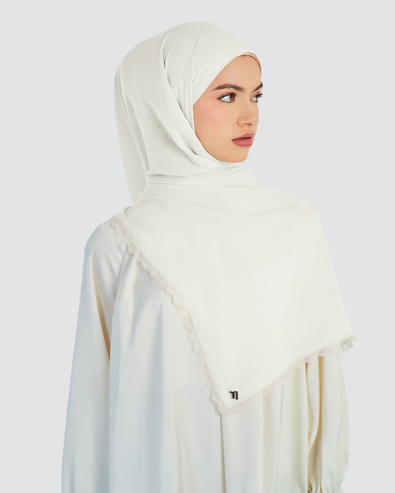 Image of ALINA LACE SHAWL - WHITE