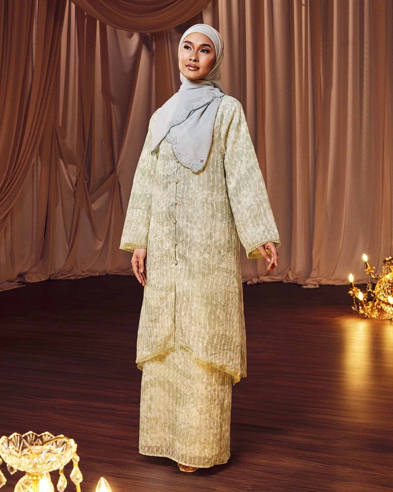 ALMA LONG KEBAYA SET