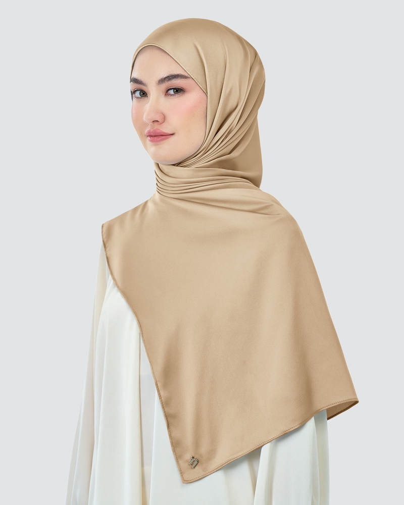 Image of AMAYA SATIN SHAWL - BRUSH