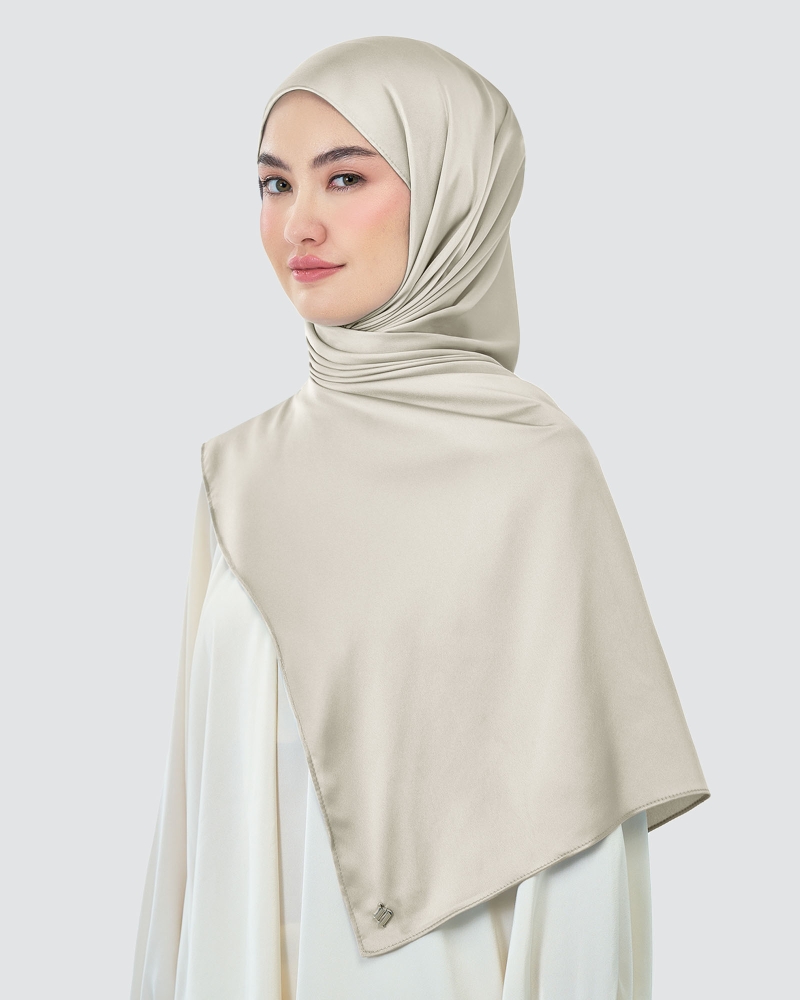 AMAYA SATIN SHAWL - CHATEAU GREY