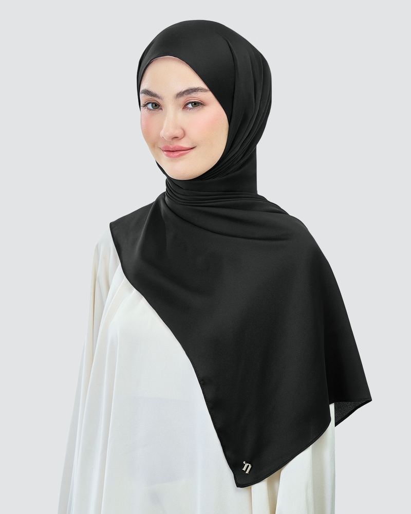 Image of AMAYA SATIN SHAWL - METEORITE