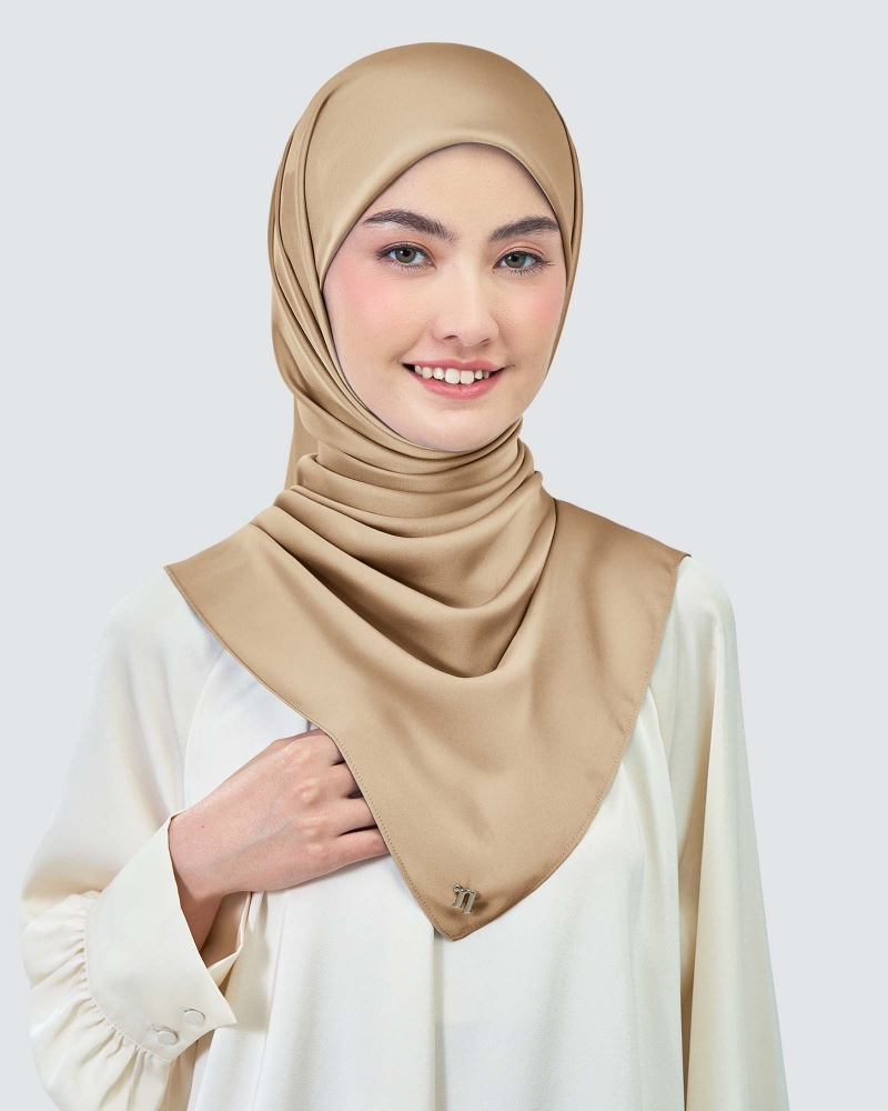 Image of AMAYA SATIN SQUARE - BRUSH