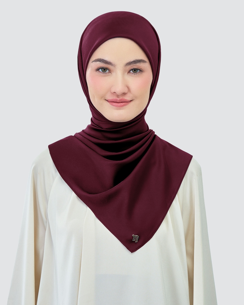 Image of AMAYA SATIN SQUARE - BURGUNDY