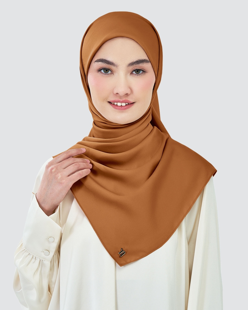 Image of AMAYA SATIN SQUARE - GLAZED GINGER