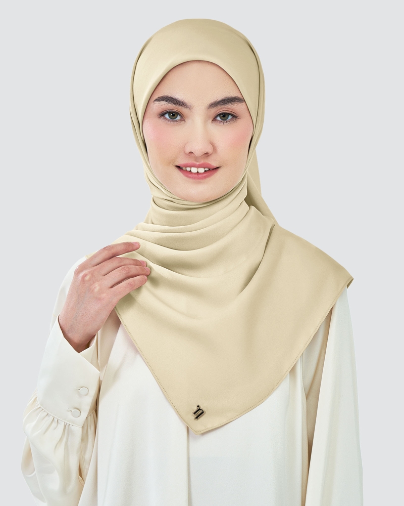 AMAYA SATIN SQUARE - MOONLIGHT