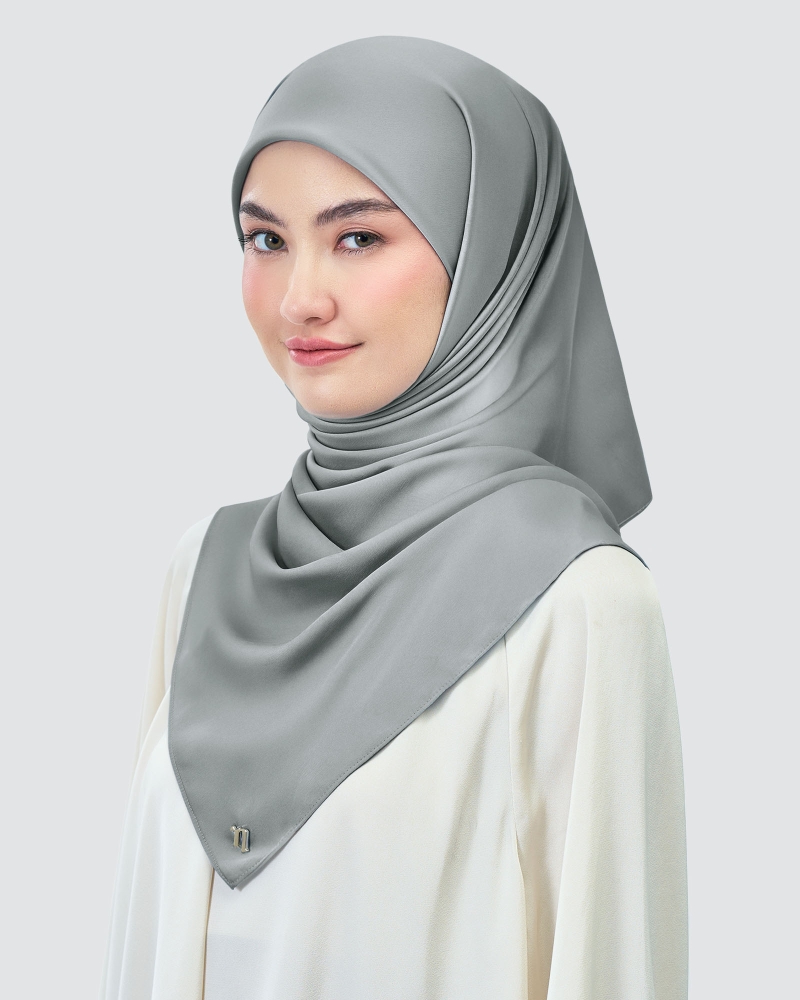 AMAYA SATIN SQUARE - SILVER FILIGREE