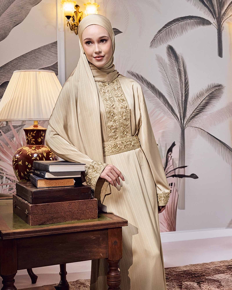 Image of AMINA SATIN ABAYA AND SHAWL