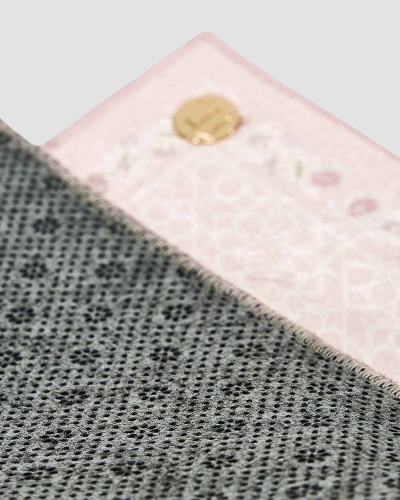 Image of AMOUD SEJADAH	