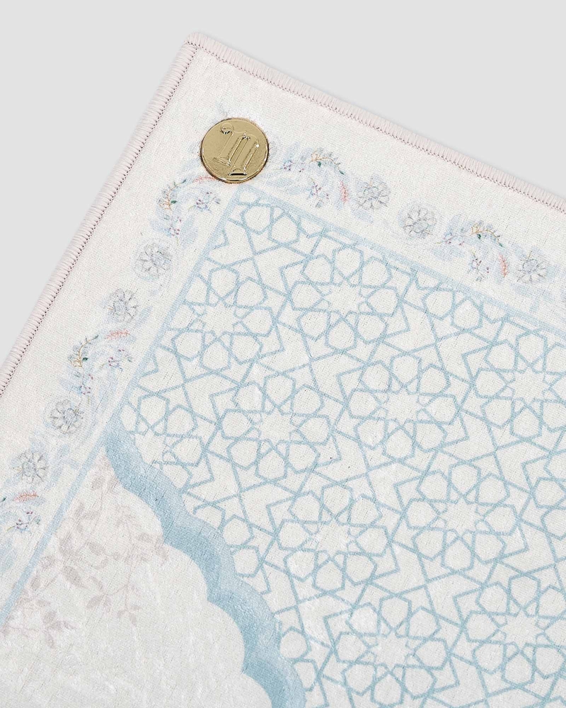 Image of AMOUD SEJADAH	