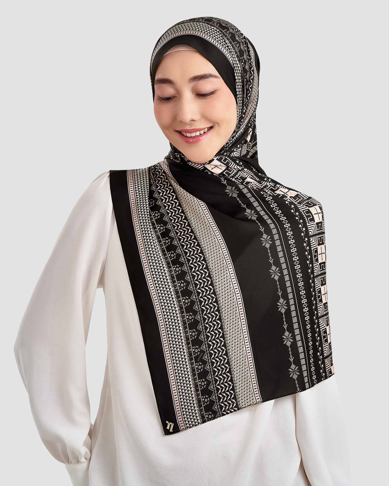 Image of ANKA SHAWL - SAHARA NIGHT