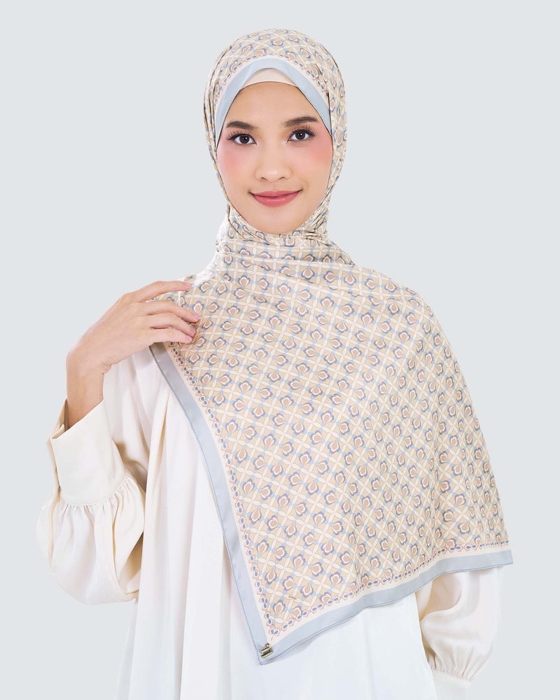 Image of CALLA SHAWL