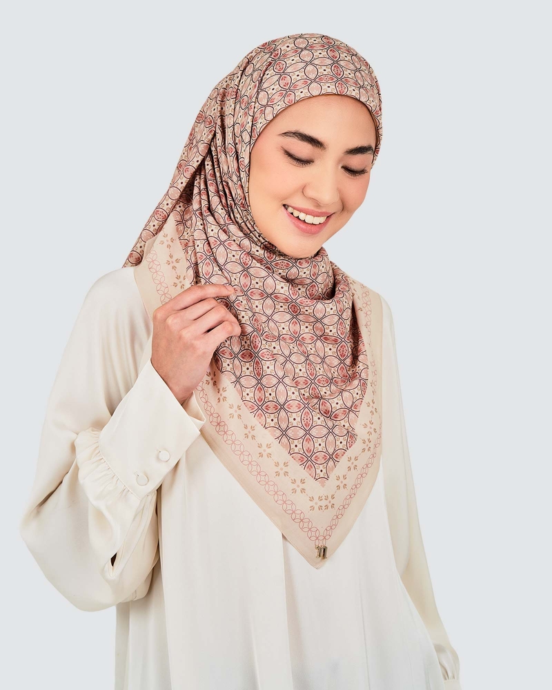 Image of ECHO GEOMETRIC COTTON VOILE SQUARE - CAMEL