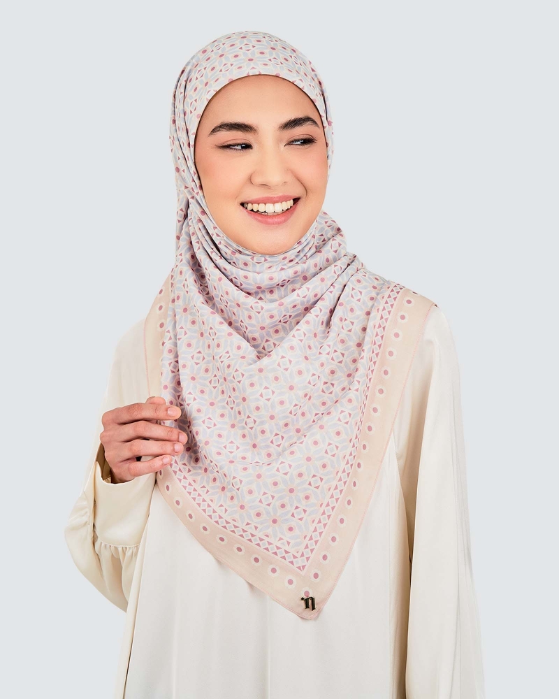 Image of ECHO GEOMETRIC COTTON VOILE SQUARE - OATMILK