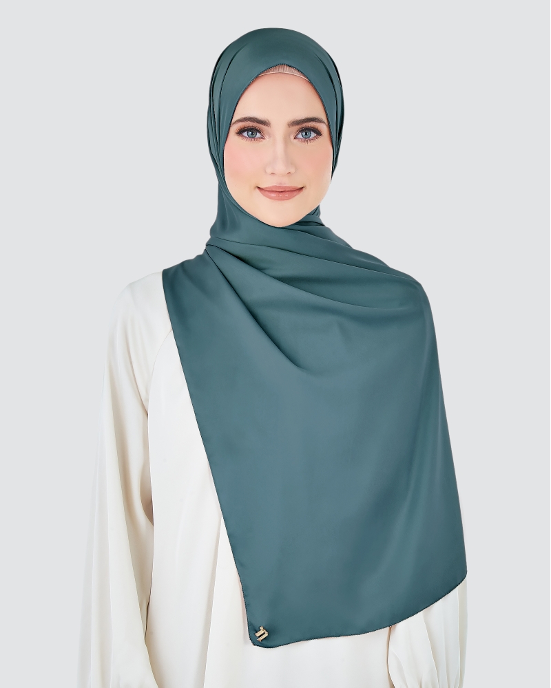 Image of EILA SATIN SHAWL - STONE BLUE