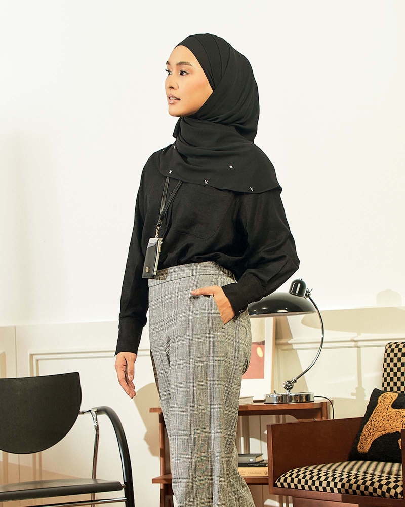 Image of FAYE LINEN SHIRT - BLACK