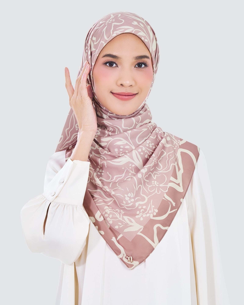 Image of FLEUR SQUARE