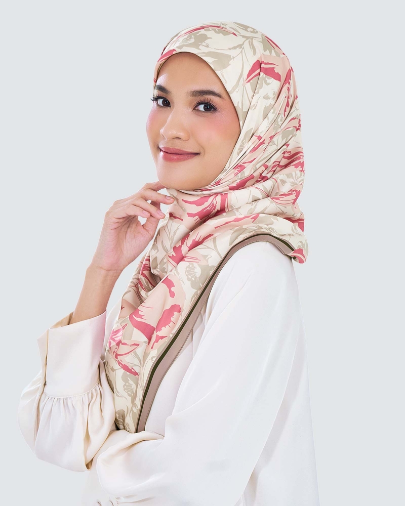 Image of FLEUR SQUARE