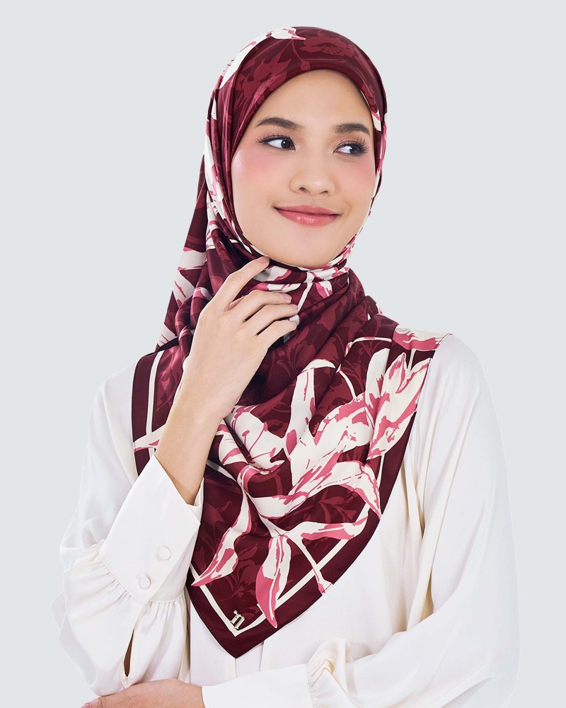 Image of FLEUR SQUARE