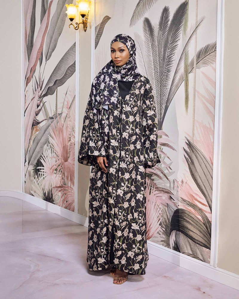 Image of HAFSA COTTON ABAYA AND SHAWL