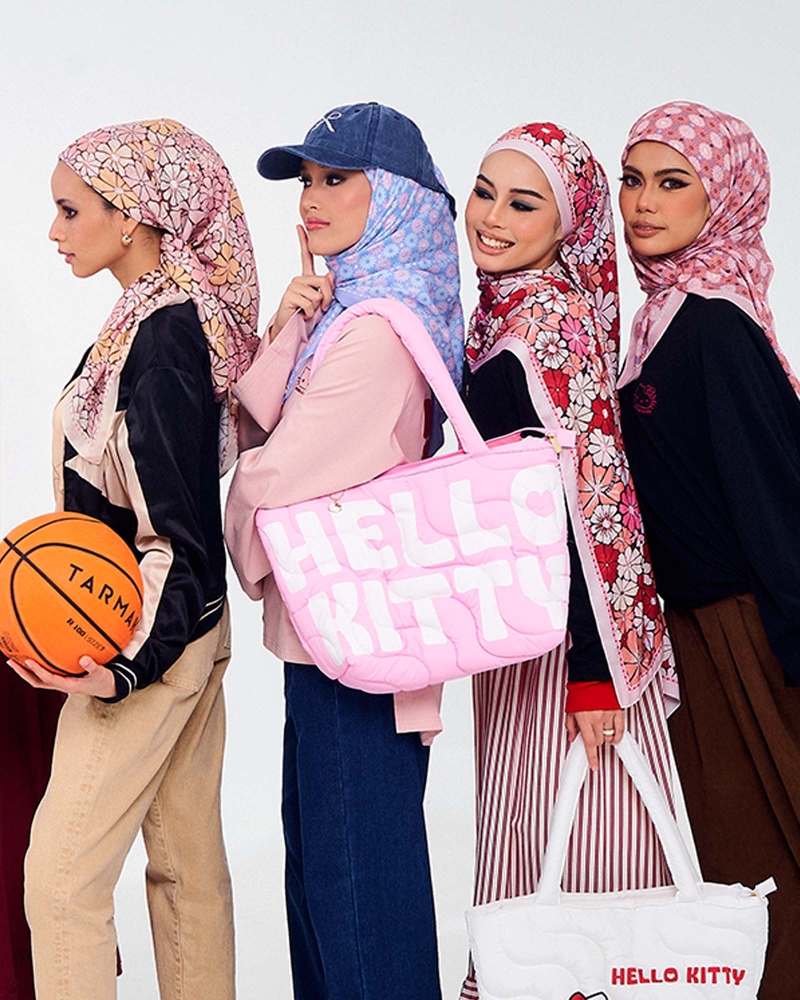 Image of HELLO KITTY X NAELOFAR PUFFER TOTE - PINK FUZZ