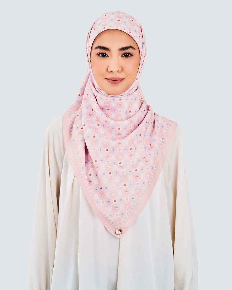 Image of HELLO KITTY X NAELOFAR SQUARE - SWEETLY