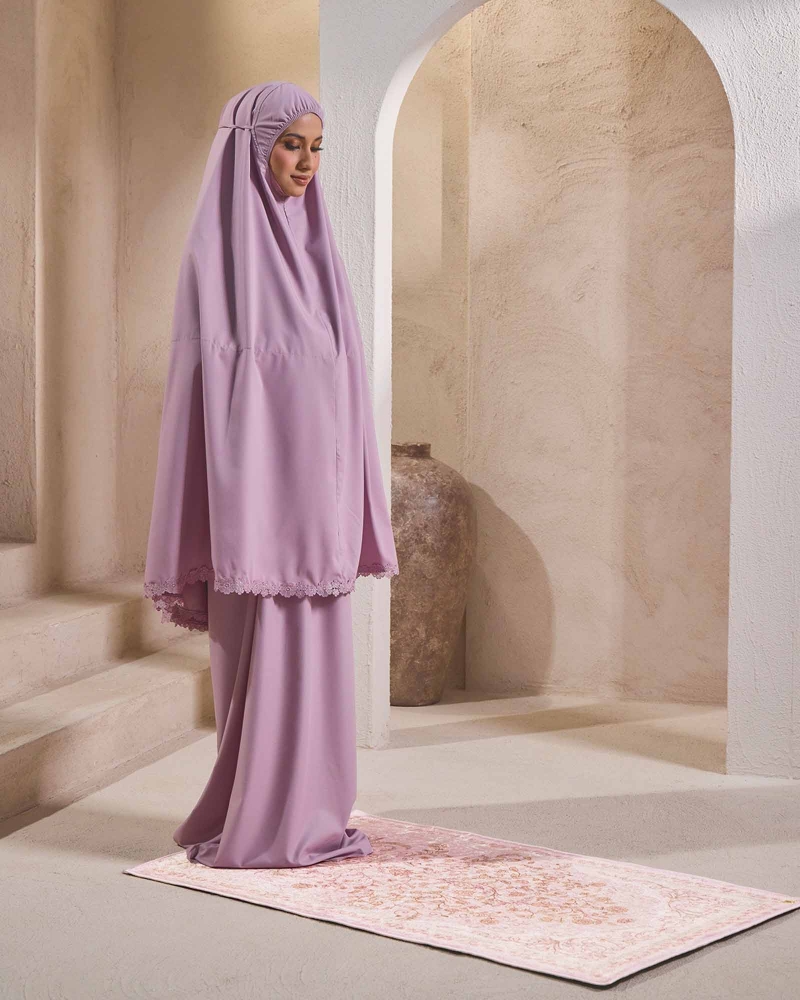 Image of IZNIK SEJADAH - ROSEBUD