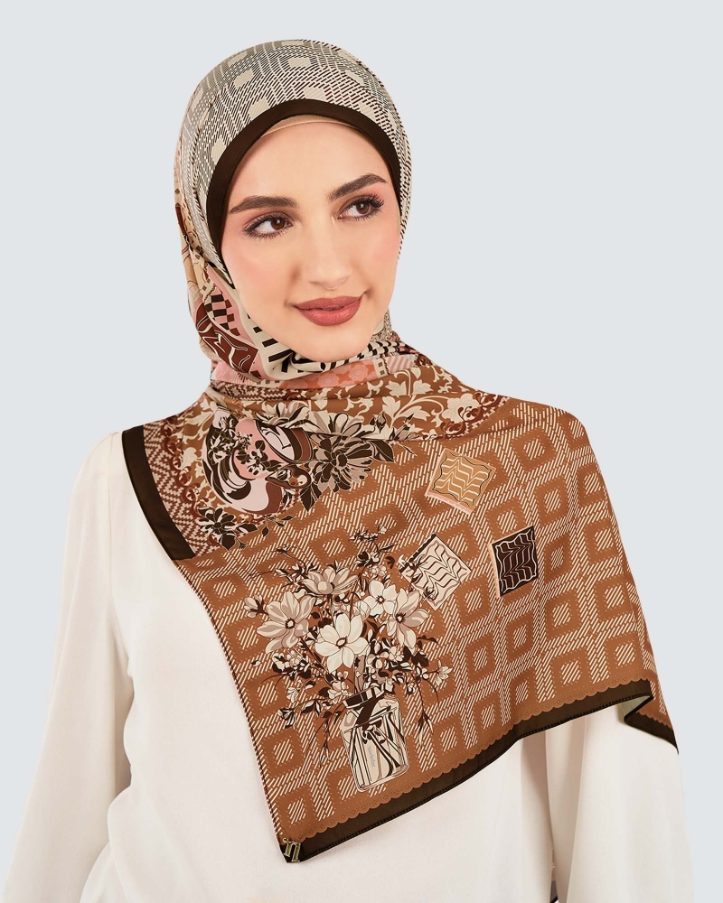 Image of JAMUAN MATTE SATIN SHAWL - DODOL