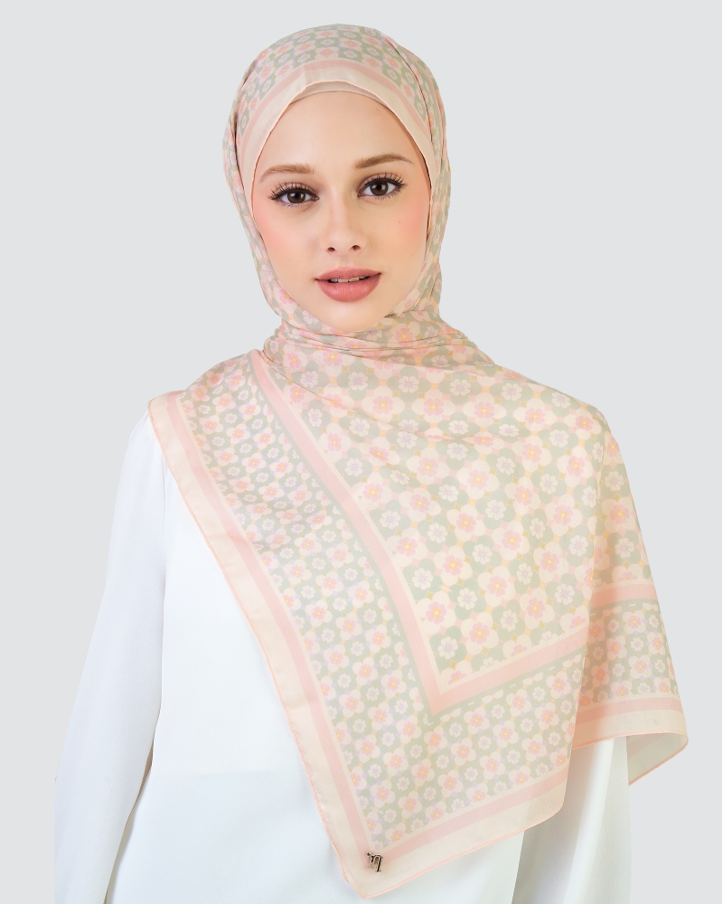 Image of KALEIDOSCOPE COTTON VOILE SHAWL - BUBBLY