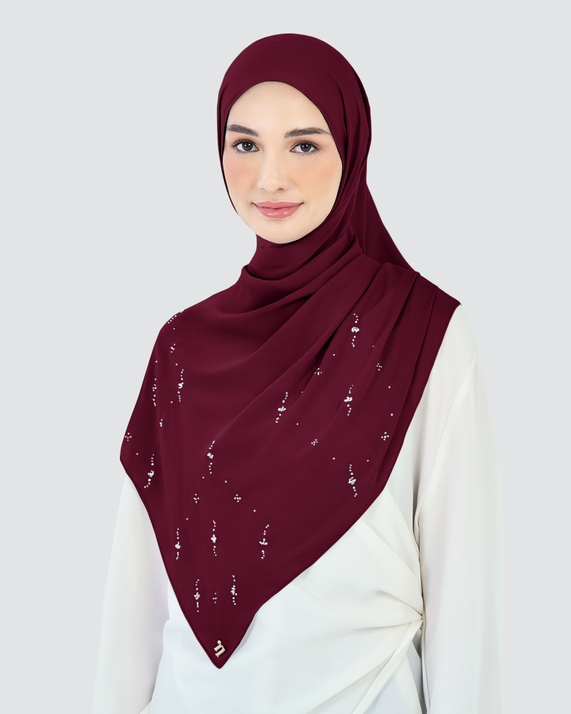 Image of LADY CLARA MATTE SATIN SHAWL