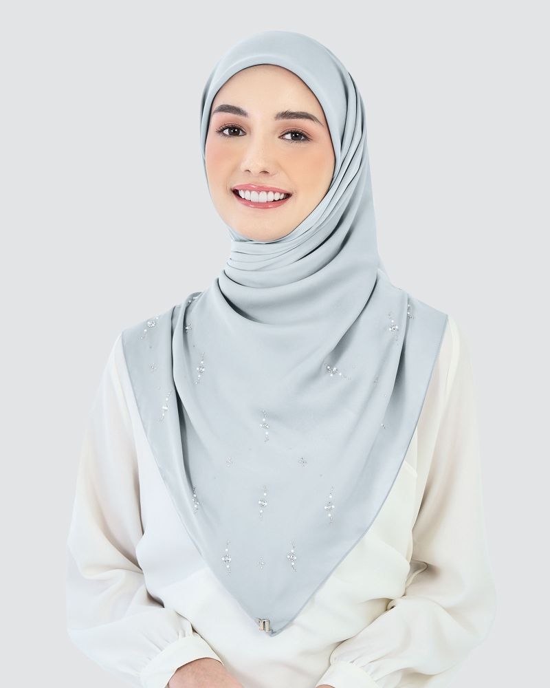 Image of LADY CLARA MATTE SATIN SQUARE