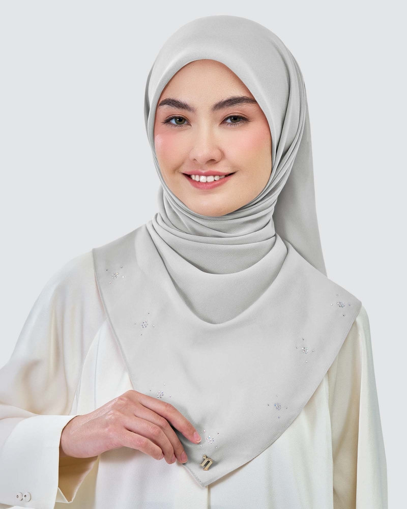 Image of LADY REINA WOOL CHIFFON SQUARE