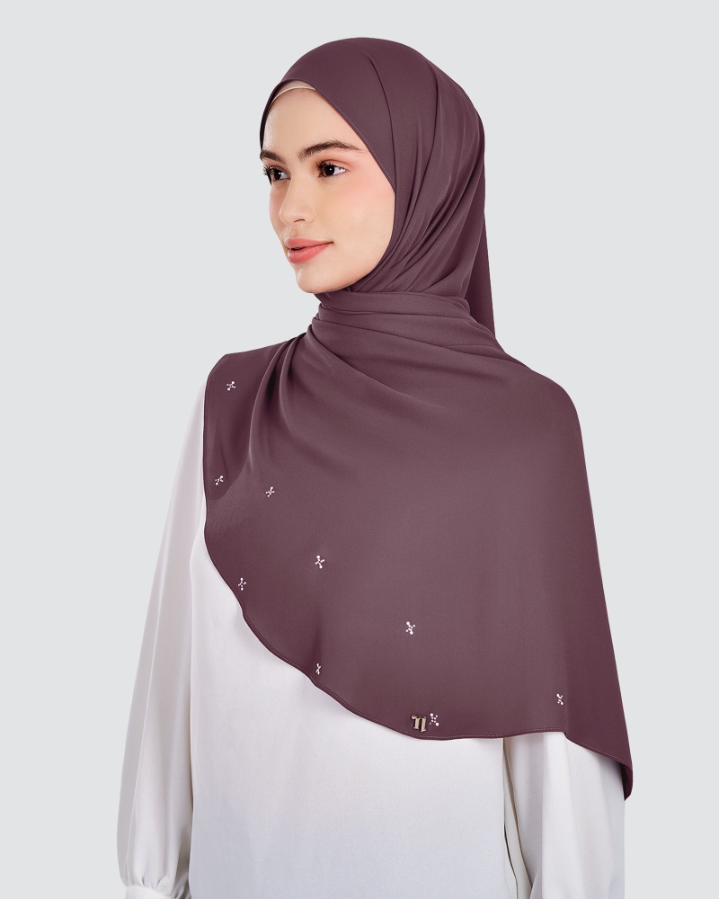 Image of LADY SARAH CRYSTAL SHAWL - GRAPE