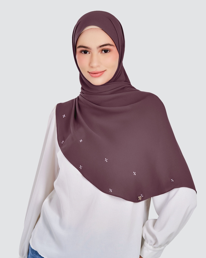 Image of LADY SARAH CRYSTAL SHAWL - GRAPE