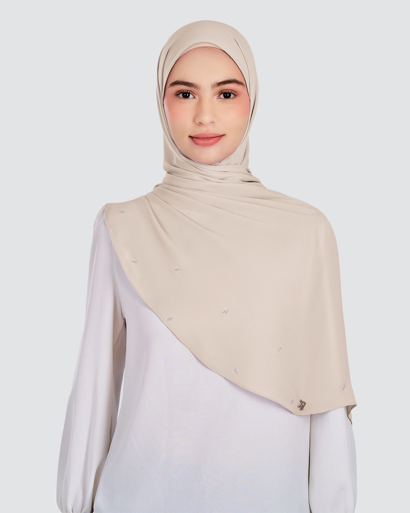 Image of LADY SARAH CRYSTAL SHAWL - PEANUT