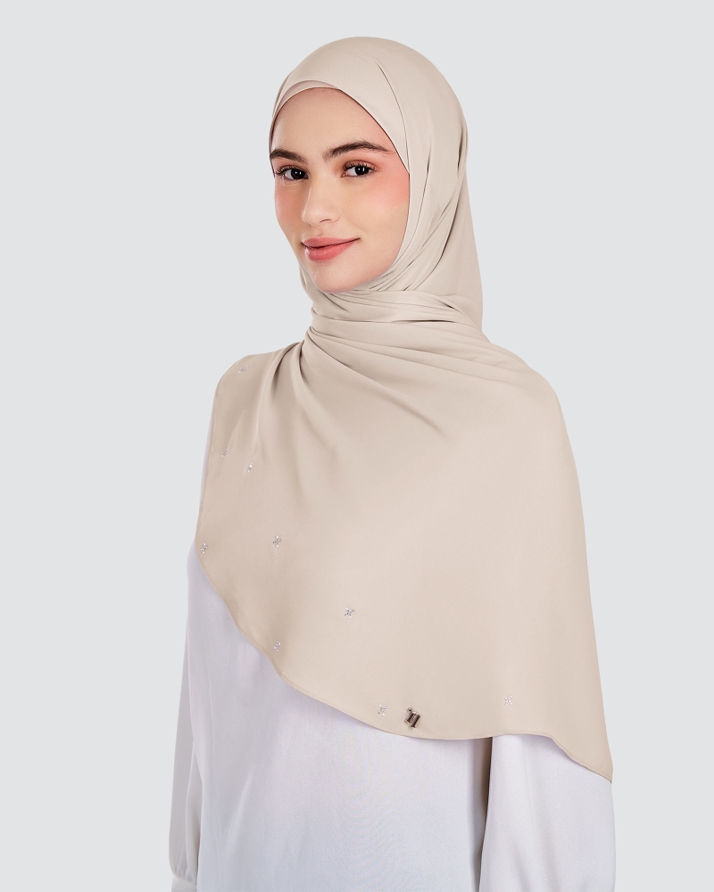 Image of LADY SARAH CRYSTAL SHAWL - PEANUT